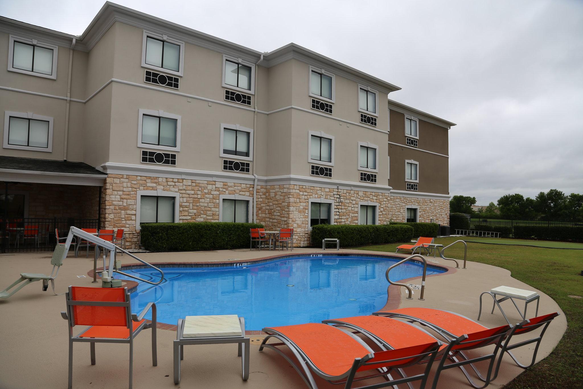 Holiday Inn Express Hotel & Suites Greenville By Ihg Esterno foto