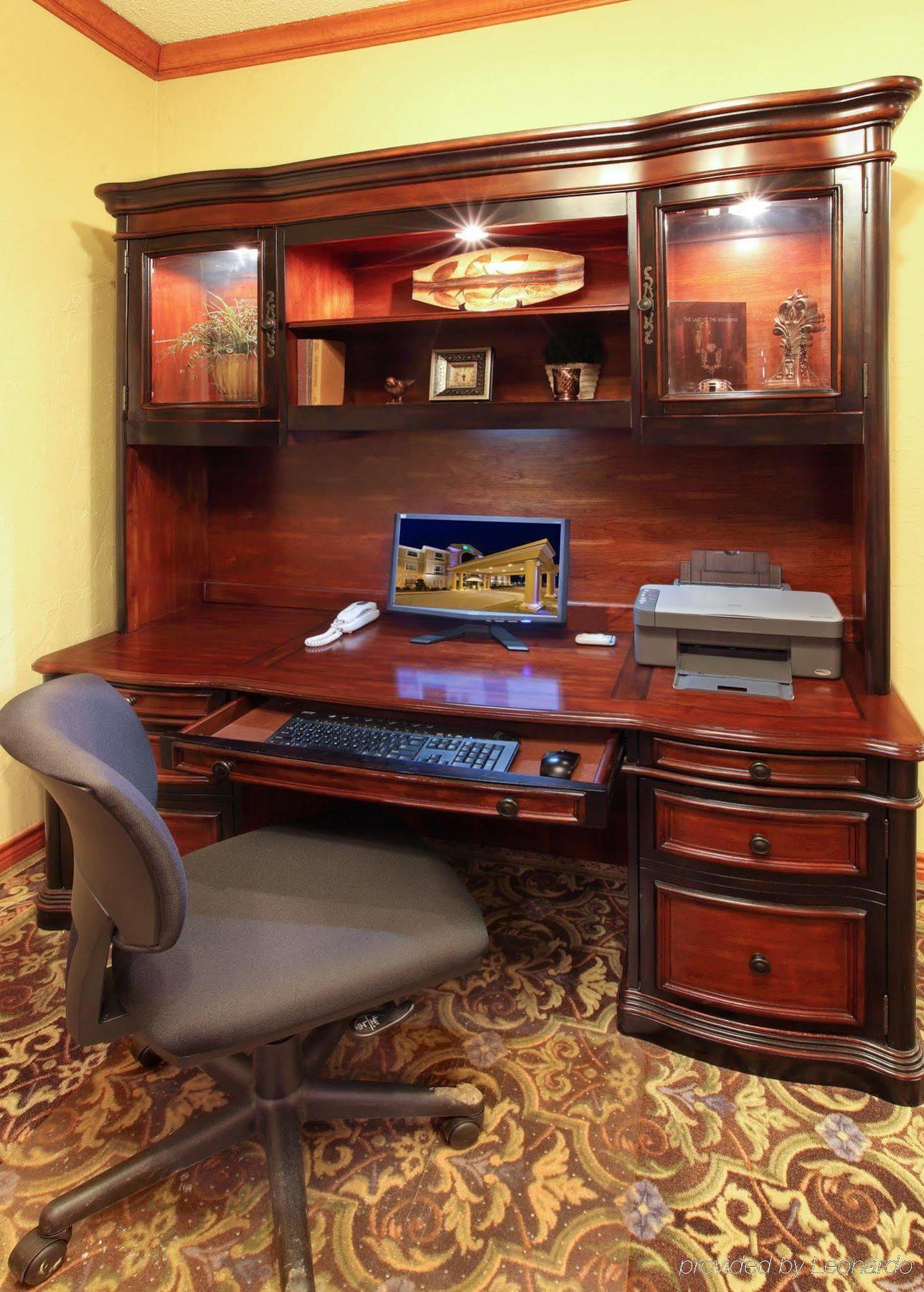 Holiday Inn Express Hotel & Suites Greenville By Ihg Esterno foto