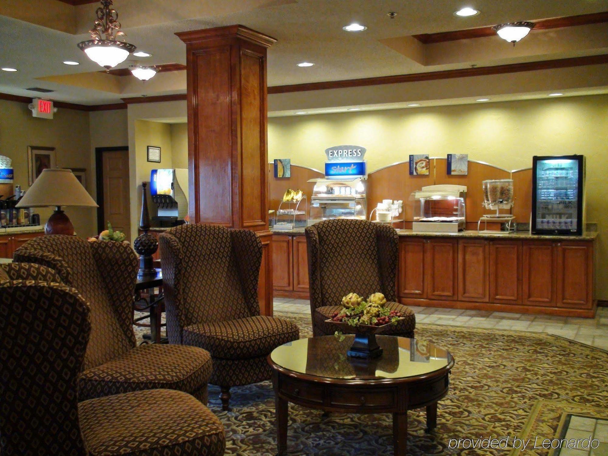 Holiday Inn Express Hotel & Suites Greenville By Ihg Esterno foto