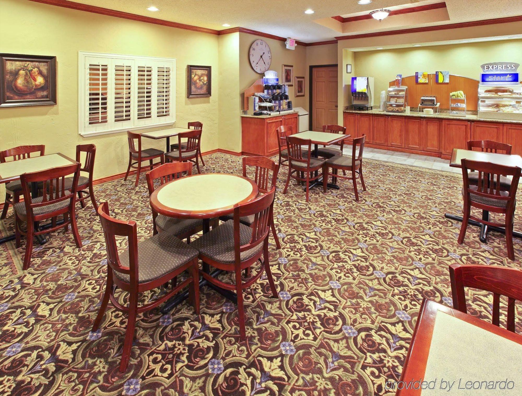 Holiday Inn Express Hotel & Suites Greenville By Ihg Esterno foto