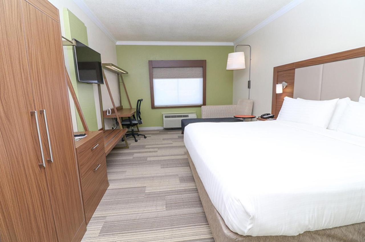 Holiday Inn Express Hotel & Suites Greenville By Ihg Esterno foto