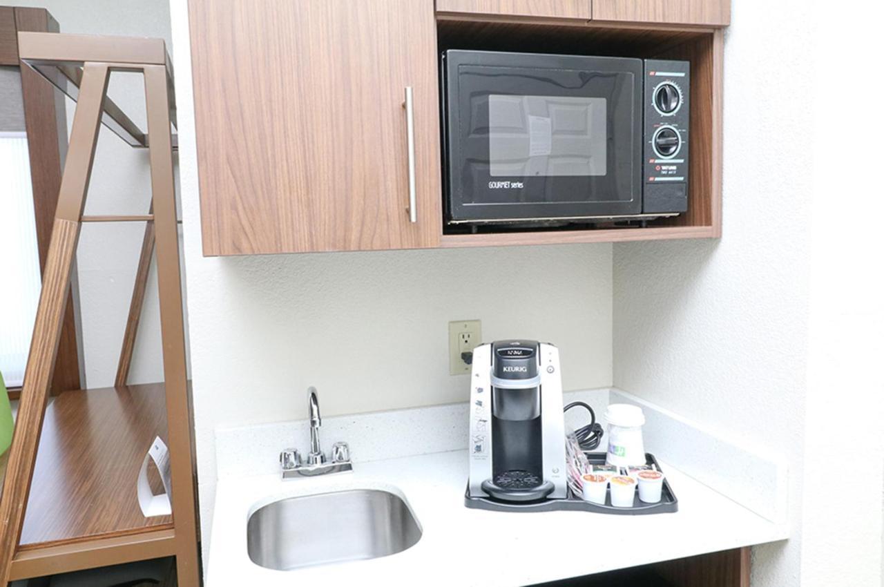 Holiday Inn Express Hotel & Suites Greenville By Ihg Esterno foto