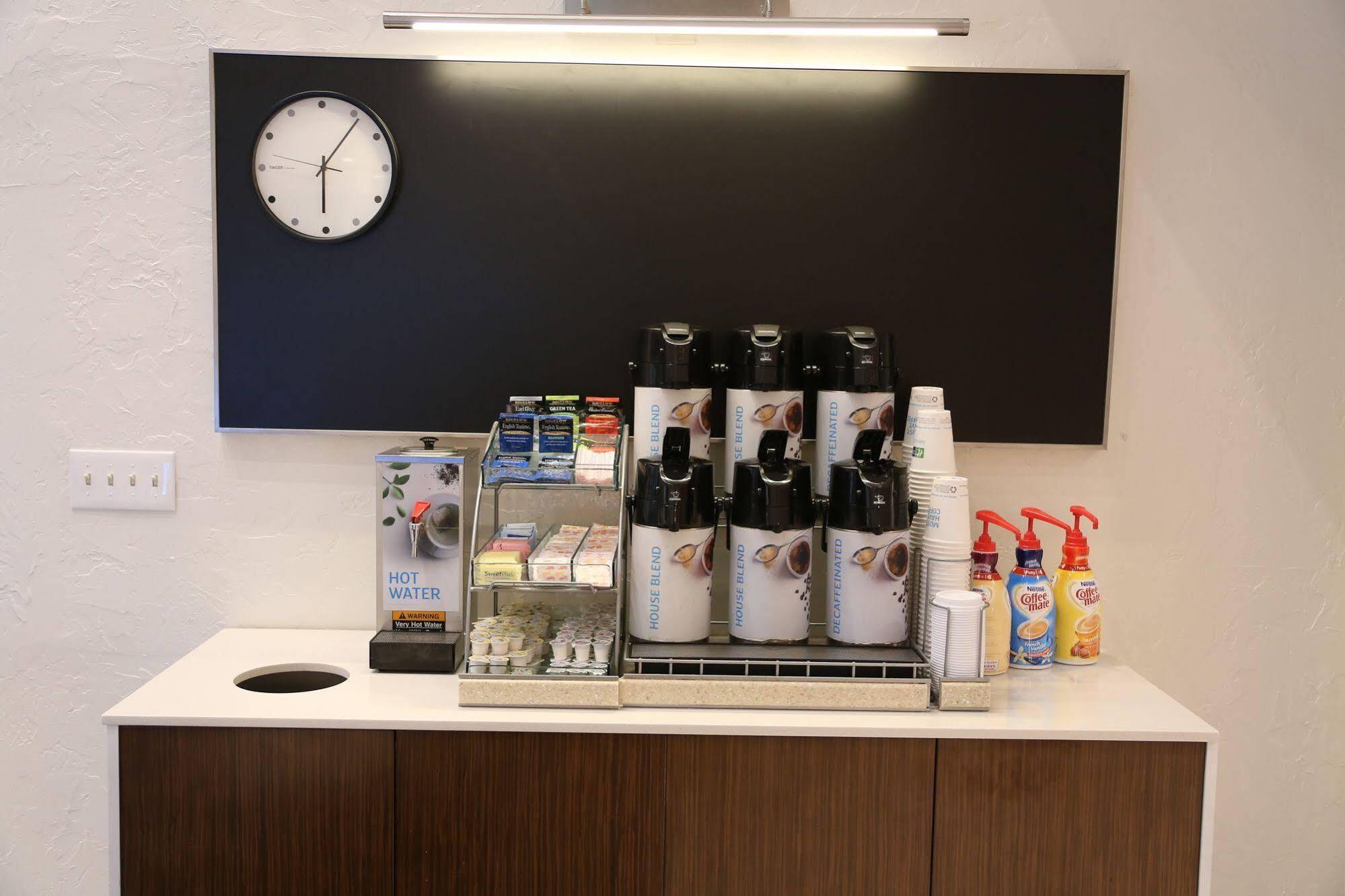 Holiday Inn Express Hotel & Suites Greenville By Ihg Esterno foto